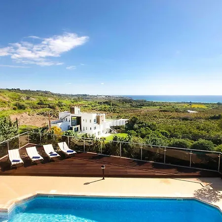 Seabreeze Villa *